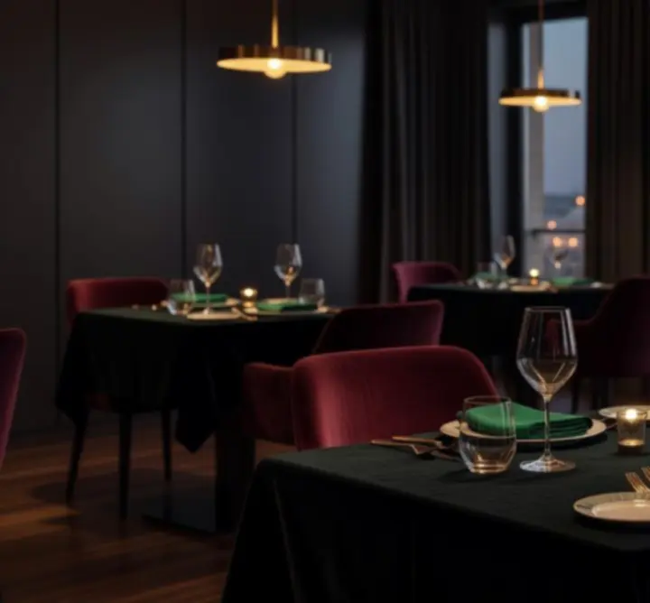 Elegáns esti éttermi enteriőr a Social Evening Space-ben